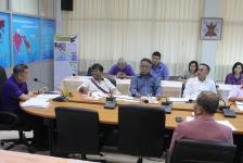 การประชุมคณะทำงานขับเคลื่อนเขตพัฒนาเศษฐกิจพิเศษตากระดับตำบล ณ เทศบาลนครแม่สอด ชั้น 2 วันอังคารที่ 15 กันยายน พ.ศ.2558 เวลา 10.00 น.