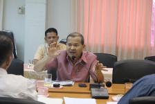 การประชุมคณะทำงานขับเคลื่อนเขตพัฒนาเศษฐกิจพิเศษตากระดับตำบล ณ เทศบาลนครแม่สอด ชั้น 2 วันอังคารที่ 15 กันยายน พ.ศ.2558 เวลา 10.00 น.