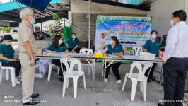 ทน.แม่สอด ให้บริการฉีดยาวัคซีนป้องกันโรคพิษสุนัขบ้าให้กับสุนัขและแมว พร้อมลงทะเบียนสัตว์เลี้ยง (รอบเก็บตก)