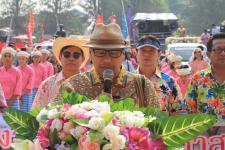 เทศบาลนครแม่สอด จัดขบวนแห่สงกรานต์ ประจำปี 2561 เพื่อสืบสานประเพณีและวัฒนธรรมอันดีงามของไทย 16 เมษายน 2561