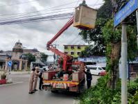 คณะผู้บริหารพร้อมสมาชิกสภาเทศบาลนครแม่สอดลงพื้นที่ตรวจเยี่ยมให้กำลังใจเจ้าหน้าที่ผู้ปฏิบัติงานภาคสนาม