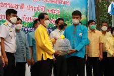 เทศบาลนครแม่สอด เข้าร่วมเป็นเกียรติพิธีปล่อยพันธุ์สัตว์น้ำเนื่องในวันประมงแห่งชาติ ประจำปี 2565