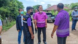ทน.แม่สอด ร่วมกับ กรมโยธาธิการและผังเมือง ลงพื้นที่รังวัดสำรวจโครงการก่อสร้างถนนพร้อมวางท่อระบายน้ำ ชุมชนสองแคว 1 และสองแคว 2 