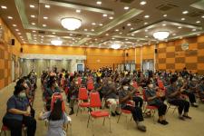 ทน.แม่สอด จัดพิธีมอบเกียรติบัตรพร้อมเหรียญเชิดชูเกียรติ อสม.ที่ปฏิบัติงานครบ 10 ปี 20 ปี และมอบประกาศนียบัตรผู้ที่ผ่านการอบรม