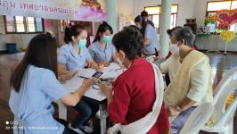ทน.แม่สอด โดยคลินิกชุมชนอบอุ่นฯ จัดโครงการ “เข้าพรรษา ชีวาสดใส ห่างไกลโรคร้าย” วัดซอนน่าด่าน (วัดหลวง) 