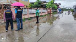 ทน.แม่สอด ลงพื้นที่ติดตามสถานการณ์น้ำในพื้นที่เขตเทศบาลนครแม่สอดหลังมีฝนตกหนักอย่างต่อเนื่อง