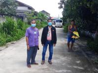 ทน.แม่สอด ลงพื้นที่ติดตามงานก่อสร้างถนน ในชุมชนประชารักษ์