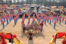 เทศบาลนครแม่สอด จัดขบวนแห่สงกรานต์ ประจำปี 2561 เพื่อสืบสานประเพณีและวัฒนธรรมอันดีงามของไทย 16 เมษายน 2561