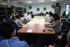 ปลัดเทศบาลนครแม่สอด ​กล่าวต้อนรับให้โอวาทข้าราชการ และพนักงานบรรจุใหม่ ตำแหน่งสายงานต่างๆ