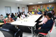 ปลัดเทศบาลนครแม่สอด ​กล่าวต้อนรับให้โอวาทข้าราชการ และพนักงานบรรจุใหม่ ตำแหน่งสายงานต่างๆ