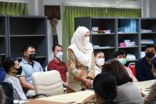 ปลัดเทศบาลนครแม่สอด ​กล่าวต้อนรับให้โอวาทข้าราชการ และพนักงานบรรจุใหม่ ตำแหน่งสายงานต่างๆ