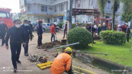 ทน.แม่สอด ร่วมกับการไฟฟ้าส่วนภูมิภาคย้ายเสาไฟฟ้า และปรับปรุงภูมิทัศน์โดยรอบสำนักงานเทศบาลนครแม่สอด