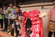 เทศบาลนครแม่สอด จัดขบวนแห่สงกรานต์ ประจำปี 2561 เพื่อสืบสานประเพณีและวัฒนธรรมอันดีงามของไทย 16 เมษายน 2561