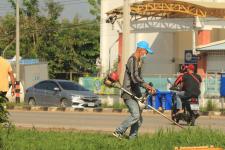 ทน.แม่สอด จัดกิจกรรมจิตอาสาบำเพ็ญสาธารณประโยชน์ เนื่องในวันคล้ายวันสวรรคตของพระบาทสมเด็จพระบรมชนกาธิเบศร มหาภูมิพลอดุลยเดชมหาราช บรมนาถบพิตร