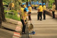 ทน.แม่สอด จัดกิจกรรมจิตอาสาบำเพ็ญสาธารณประโยชน์ เนื่องในวันคล้ายวันสวรรคตของพระบาทสมเด็จพระบรมชนกาธิเบศร มหาภูมิพลอดุลยเดชมหาราช บรมนาถบพิตร