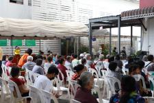 ทน.แม่สอด มอบเครื่องอุปโภค - บริโภค ให้แก่ผู้มีรายได้น้อยและผู้ประสบปัญหาทางสังคมต่างๆ 