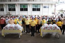 ทน.แม่สอด มอบเครื่องอุปโภค - บริโภค ให้แก่ผู้มีรายได้น้อยและผู้ประสบปัญหาทางสังคมต่างๆ 