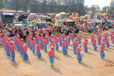 เทศบาลนครแม่สอด จัดขบวนแห่สงกรานต์ ประจำปี 2561 เพื่อสืบสานประเพณีและวัฒนธรรมอันดีงามของไทย 16 เมษายน 2561