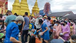 ทน.แม่สอด ร่วมพิธีทอดกฐินสามัคคีวัดบุญญาวาส เขตเทศบาลนครแม่สอด