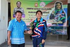 ทน.แม่สอด ร่วมแสดงความยินดีกับนางสาวสุชญา คำแดงดี ร.ร.กีฬาเทศบาลนครแม่สอด คว้าเหรียญเงิน วิ่งผลัดเมดเลย์ ทีมชาติไทยในการแข่งขัน Asian U18 Youth Athletics Championships 2022