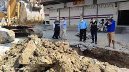 ทน.แม่สอด ลงพื้นที่ติดตามความคืบหน้างานก่อสร้างวางท่อระบายน้ำ  เทคอนกรีตปรับพื้นผิวถนน เขตเทศบาลนครแม่สอด