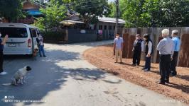 ทน.แม่สอด ลงพื้นที่ติดตามความเรียบร้อยการขยายผิวถนนสวรรค์วิถี ชุมชนชุมพลพัฒนา เขตเทศบาลนครแม่สอด