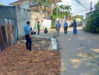 ทน.แม่สอด ลงพื้นที่ติดตามความเรียบร้อยการขยายผิวถนนสวรรค์วิถี ชุมชนชุมพลพัฒนา เขตเทศบาลนครแม่สอด