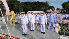 ทน.แม่สอด ร่วมพิธีวางพวงมาลาถวายราชสักการะพระบาทสมเด็จพระจุลจอมเกล้าเจ้าอยู่หัว รัชกาลที่ ๕ "วันปิยมหาราช“ เนื่องในวันคล้ายวันสวรรคต