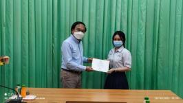 ทน.แม่สอด มอบใบประกาศเกียรติบัตร ผู้ผ่านการฝึกประสบการณ์  ด้านการแพทย์และสาธารณสุข คลินิกชุมชนอบอุ่นเทศบาลนครแม่สอด