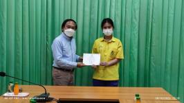 ทน.แม่สอด มอบใบประกาศเกียรติบัตร ผู้ผ่านการฝึกประสบการณ์  ด้านการแพทย์และสาธารณสุข คลินิกชุมชนอบอุ่นเทศบาลนครแม่สอด