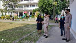ทน.แม่สอด คณะผู้บริหารลงพื้นที่ต่อเนื่อง ตรวจเยี่ยมความพร้อมสถานศึกษาในสังกัดเทศบาลนครแม่สอด