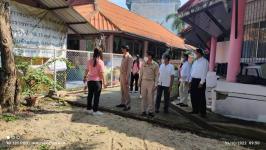 ทน.แม่สอด คณะผู้บริหารลงพื้นที่ต่อเนื่อง ตรวจเยี่ยมความพร้อมสถานศึกษาในสังกัดเทศบาลนครแม่สอด