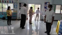 ทน.แม่สอด คณะผู้บริหารลงพื้นที่ต่อเนื่อง ตรวจเยี่ยมความพร้อมสถานศึกษาในสังกัดเทศบาลนครแม่สอด