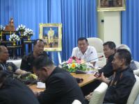 เทศบาลนครแม่สอดนำโดย ดร.เทอดเกียรติ ชินสรนันท์ นายกเทศมนตรีนครแม่สอด ต้อนรับคณะศึกษาดูงานจากเทศบาลนครหาดใหญ่