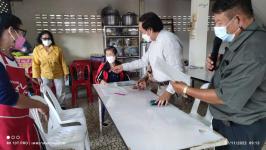 ทน.แม่สอด แจกเบี้ยยังชีพผู้สูงอายุและผู้พิการ ประจำเดือน พฤศจิกายน 2565