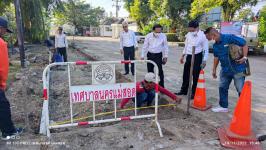 ทน.แม่สอด ลงพื้นที่ติดตามการปรับปรุงที่จอดรถ และภูมิทัศน์เทศบาลนครแม่สอด