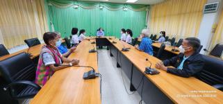 ทน.แม่สอด มอบใบประกาศเกียรติบัตรผู้ผ่านการฝึกประสบการณ์ ด้านการแพทย์และสาธารณสุข คลินิกชุมชนอบอุ่นเทศบาลนครแม่สอด