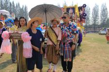 เทศบาลนครแม่สอด จัดขบวนแห่สงกรานต์ ประจำปี 2561 เพื่อสืบสานประเพณีและวัฒนธรรมอันดีงามของไทย 16 เมษายน 2561