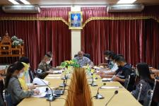 ทน.แม่สอด จัดประชุมหาแนวทางจัดระเบียบการจำหน่ายสินค้าในที่หรือทางสาธารณะ เขตเทศบาลนครแม่สอด