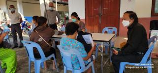 ทน.แม่สอด ลงพื้นที่ให้กำลังใจประชาชนที่มารับบริการฉีดวัคซีนป้องกัน โควิด-19