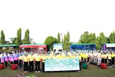 วันคล้ายวันพระบรมราชสมภพของพระบาทสมเด็จพระมหาภูมิพลอดุลยเดชมหาราช บรมนาถบพิตร และวันพ่อแห่งชาติ 