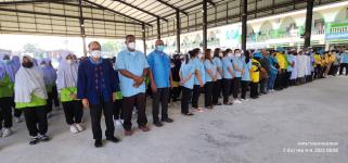 ทน.แม่สอดเข้าร่วมกิจกรรมบิ๊กคลีนนิ่งเดย์โรงเรียนและชุมชนอิสลามเพื่อถวายเป็นพระราชกุศลพระบรมราชสมภพพระบาทสมเด็จพระบรมชนกาธิเบศร   มหาภูมิพลอดุลยเดชมหาราช บรมนาถบพิตร และวันพ่อแห่งชาติ