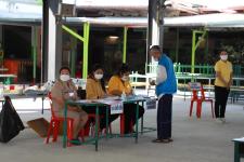 ทน.แม่สอด ลงพื้นที่ตรวจเยี่ยมหน่วยเลือกตั้งสมาชิกสภาเทศบาล เขตเลือกตั้งที่ 4 (แทนตำแหน่งที่ว่าง) 