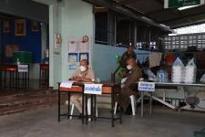 ทน.แม่สอด ลงพื้นที่ตรวจเยี่ยมหน่วยเลือกตั้งสมาชิกสภาเทศบาล เขตเลือกตั้งที่ 4 (แทนตำแหน่งที่ว่าง) 