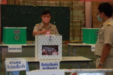 ทน.แม่สอด ลงพื้นที่ตรวจเยี่ยมหน่วยเลือกตั้งสมาชิกสภาเทศบาล เขตเลือกตั้งที่ 4 (แทนตำแหน่งที่ว่าง) 