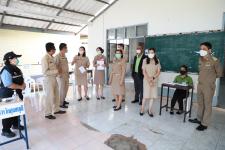 ทน.แม่สอด ลงพื้นที่ตรวจเยี่ยมหน่วยเลือกตั้งสมาชิกสภาเทศบาล เขตเลือกตั้งที่ 4 (แทนตำแหน่งที่ว่าง) 