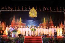 ดร.เทอดเกียรติ ชินสรนันท์ นายกเทศมนตรีนครแม่สอด นำผู้บริหารเทศบาล ประธานสภาเทศบาลนครแม่สอด พร้อมสมาชิกสภาเทศบาลนครแม่สอด ร่วมลงนามถวายพระพร เนื่องในวันพ่อแห่งชาติ ประจำปี ๒๕๕๘