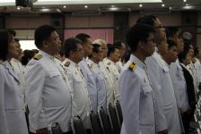 ดร.เทอดเกียรติ ชินสรนันท์ นายกเทศมนตรีนครแม่สอด นำผู้บริหารเทศบาล ประธานสภาเทศบาลนครแม่สอด พร้อมสมาชิกสภาเทศบาลนครแม่สอด ร่วมลงนามถวายพระพร เนื่องในวันพ่อแห่งชาติ ประจำปี ๒๕๕๘