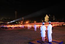 ดร.เทอดเกียรติ ชินสรนันท์ นายกเทศมนตรีนครแม่สอด นำผู้บริหารเทศบาล ประธานสภาเทศบาลนครแม่สอด พร้อมสมาชิกสภาเทศบาลนครแม่สอด ร่วมลงนามถวายพระพร เนื่องในวันพ่อแห่งชาติ ประจำปี ๒๕๕๘