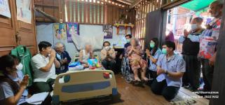 ทน.แม่สอด ร่วมกับผู้ใจบุญลงพื้นที่เยี่ยมเยือนผู้ป่วยติดเตียง ในเขตเทศบาลนครแม่สอด